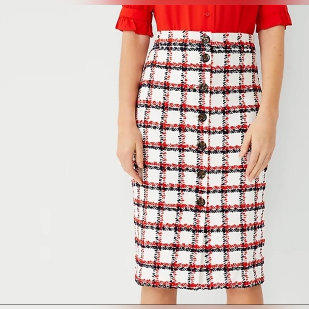 Ann Taylor Red & Black Plaid Tweed Button Down Front Knee Length Skirt Size 2P